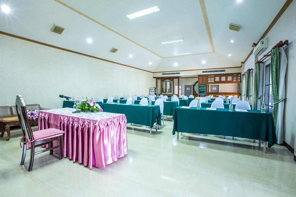 Juntra Resort & Hotel Nakhon Nayok Ngoại thất bức ảnh