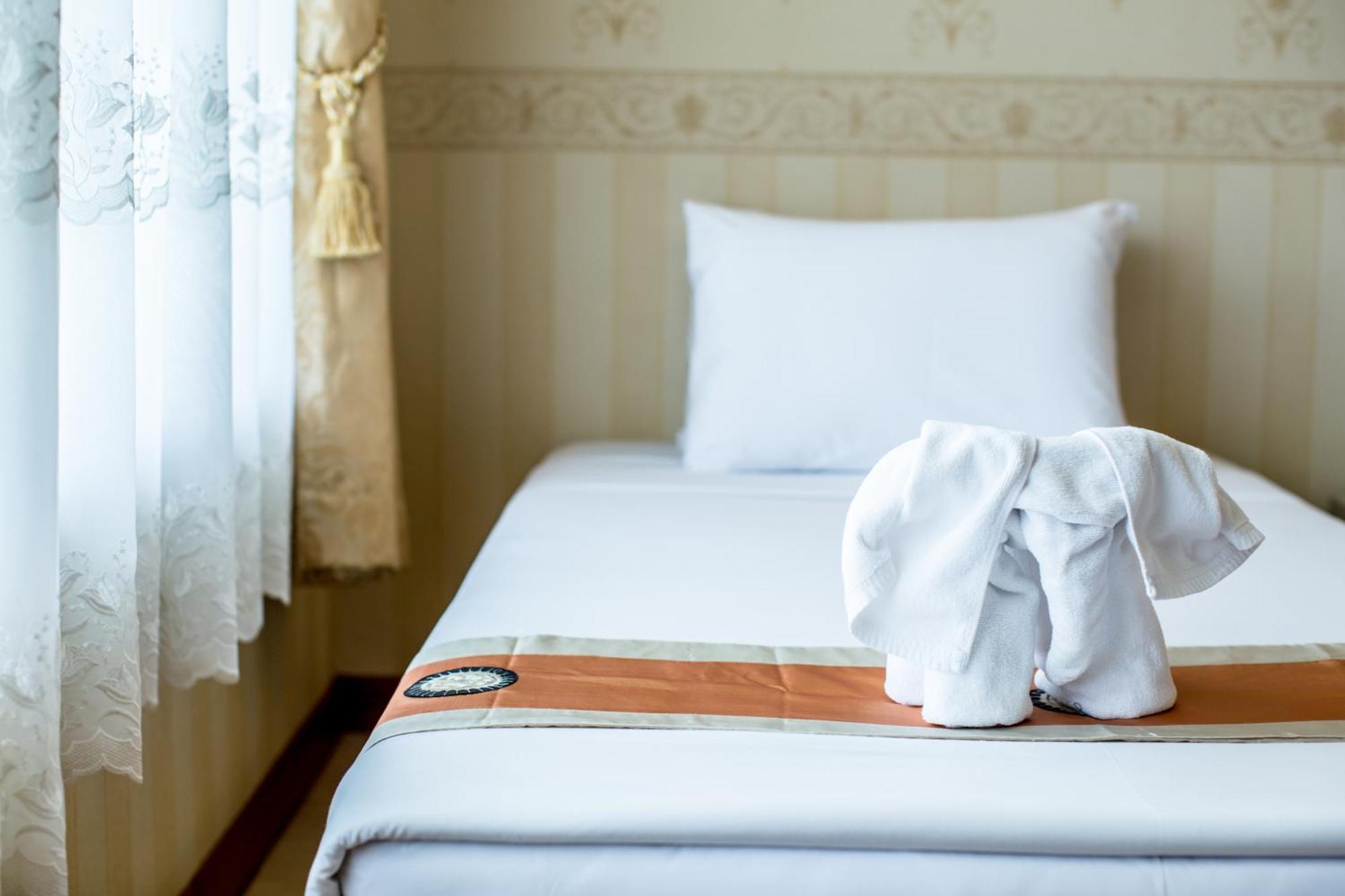Juntra Resort & Hotel Nakhon Nayok Ngoại thất bức ảnh