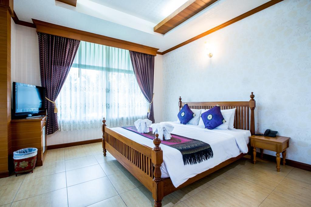 Juntra Resort & Hotel Nakhon Nayok Ngoại thất bức ảnh